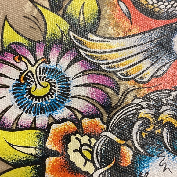 Ecko crossbody with painted rock detailing and red interior - Picture 10 of 13